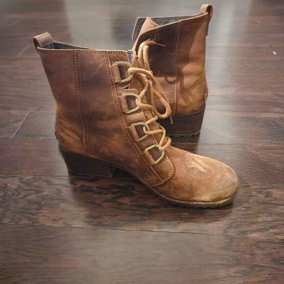 Sorel Cate Lace Bootie - Picture 2 of 5